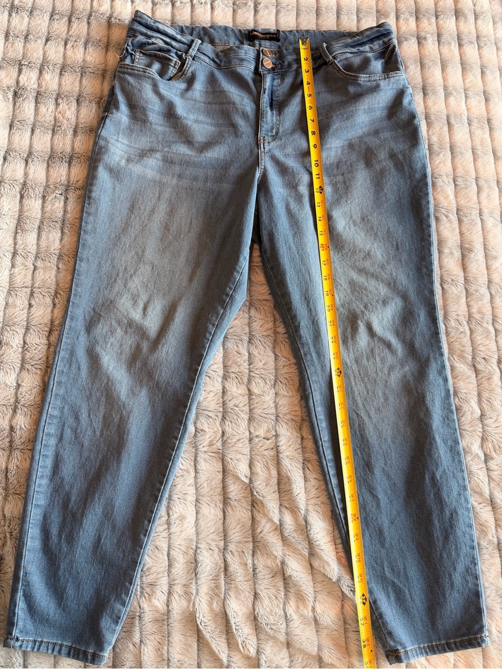 Dollhouse Jeans Straight Leg 20W